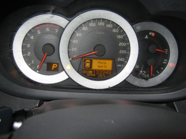 TOYOTA RAV 4 usata, con Cruise Control