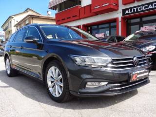 VOLKSWAGEN Passat usata, con Airbag