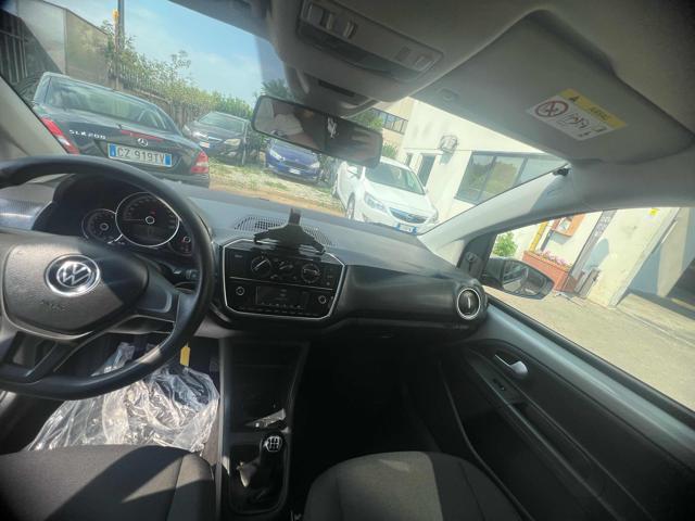 VOLKSWAGEN up! usata, con Fendinebbia