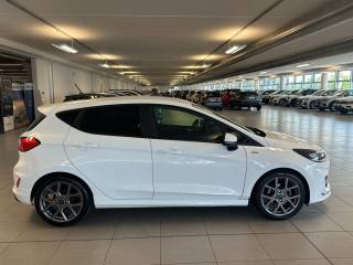 FORD Fiesta usata, con Controllo automatico clima