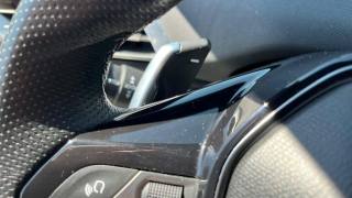 PEUGEOT 3008 usata, con Sistema di navigazione