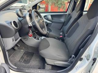 TOYOTA Aygo usata, con Bluetooth