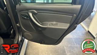DACIA Duster usata, con USB