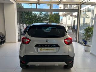 RENAULT Captur usata, con Alzacristalli elettrici