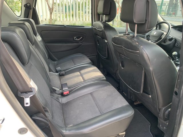 RENAULT Scenic usata, con Controllo automatico clima