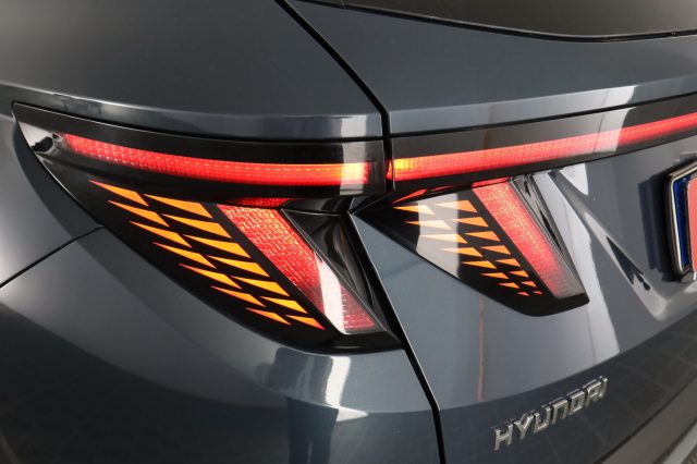 HYUNDAI Tucson usata 9