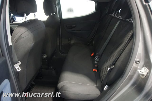 LANCIA Ypsilon usata, con Sedile posteriore sdoppiato