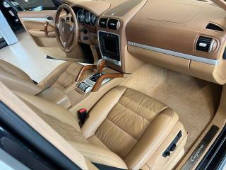 PORSCHE Cayenne usata, con Interni in pelle