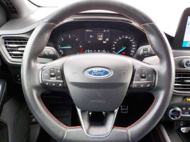 FORD Focus usata, con Sensori di parcheggio posteriori