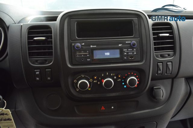 RENAULT Trafic usata 11