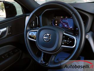 VOLVO XC60 usata, con Specchietti laterali elettrici