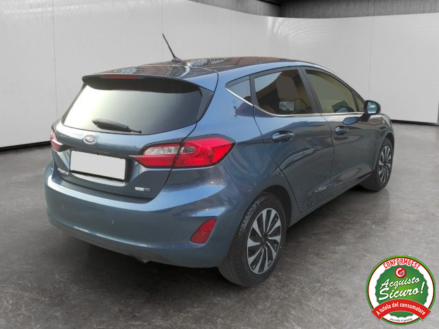 FORD Fiesta usata, con Autoradio