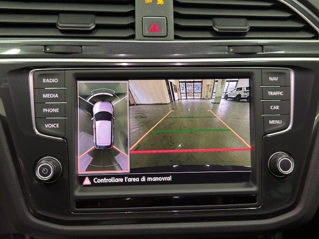 VOLKSWAGEN Tiguan usata, con Bracciolo