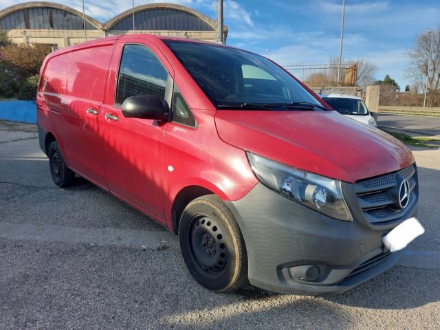MERCEDES-BENZ Vito usata 2
