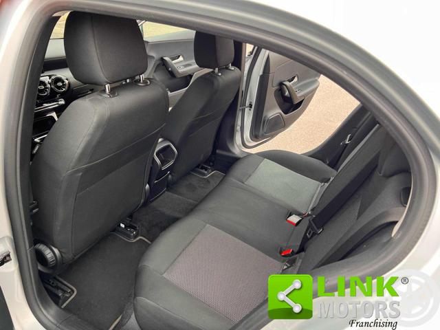 MERCEDES-BENZ A 160 usata, con Specchietti laterali elettrici