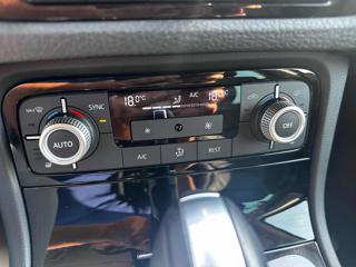VOLKSWAGEN Touareg usata, con Sedili riscaldati