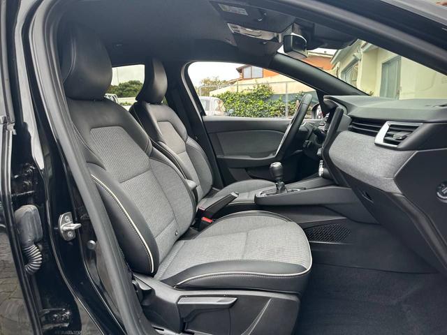 RENAULT Clio usata, con Bluetooth