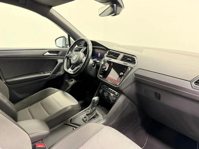 VOLKSWAGEN Tiguan usata, con Airbag laterali