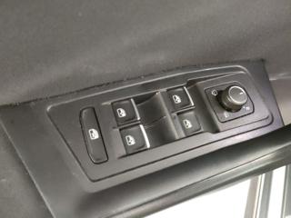 VOLKSWAGEN T-Roc usata, con Autoradio