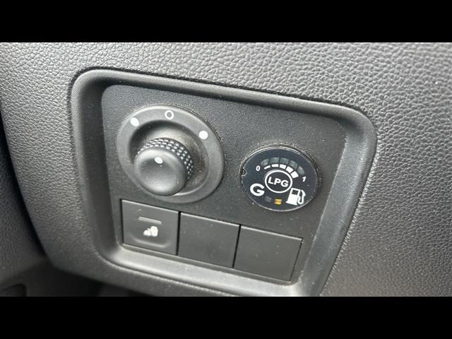 DACIA Duster usata 10