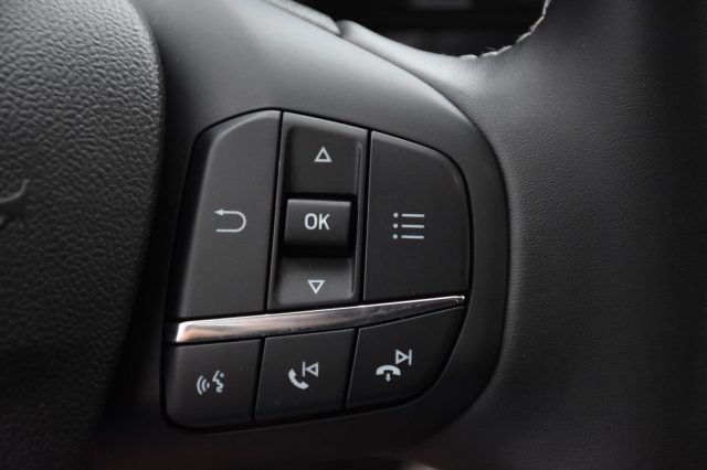 FORD Puma usata, con USB