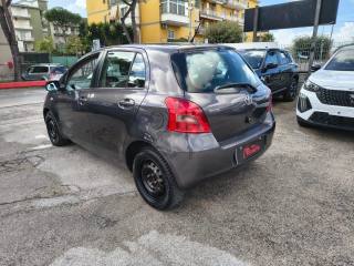 TOYOTA Yaris usata, con Airbag Passeggero