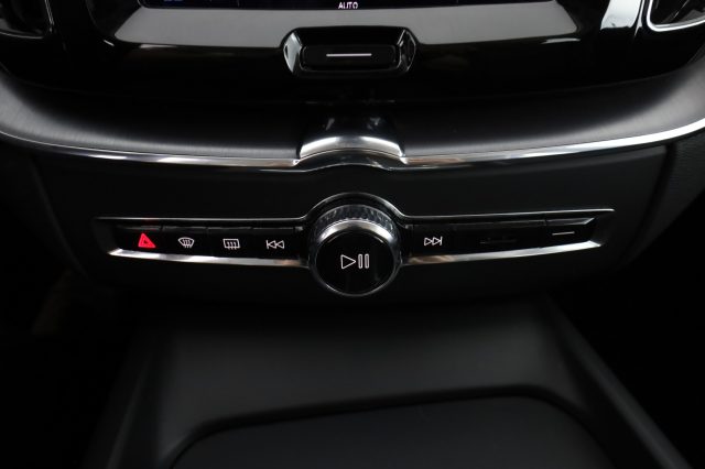 VOLVO XC60 usata 11