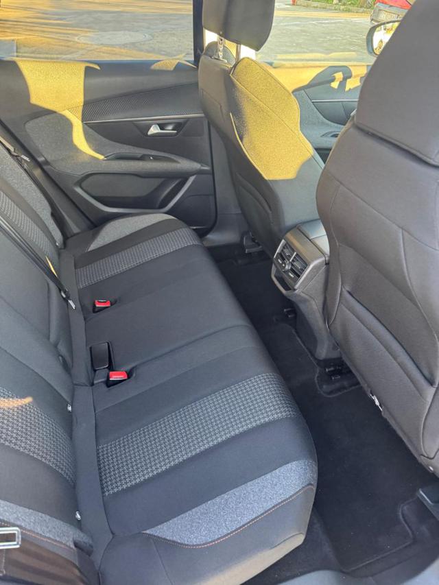 PEUGEOT 3008 usata, con Climatizzatore