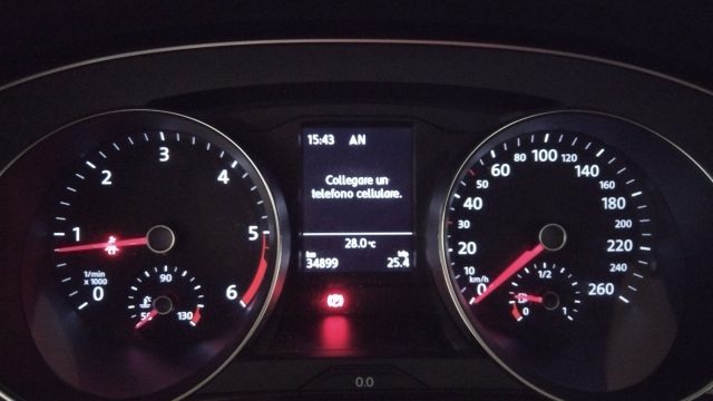 VOLKSWAGEN Passat usata 34