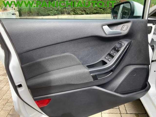 FORD Fiesta usata, con Cruise Control