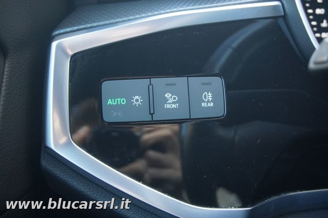 AUDI Q3 usata, con Sensori di parcheggio posteriori