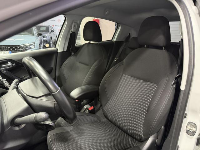 PEUGEOT 208 usata, con Climatizzatore