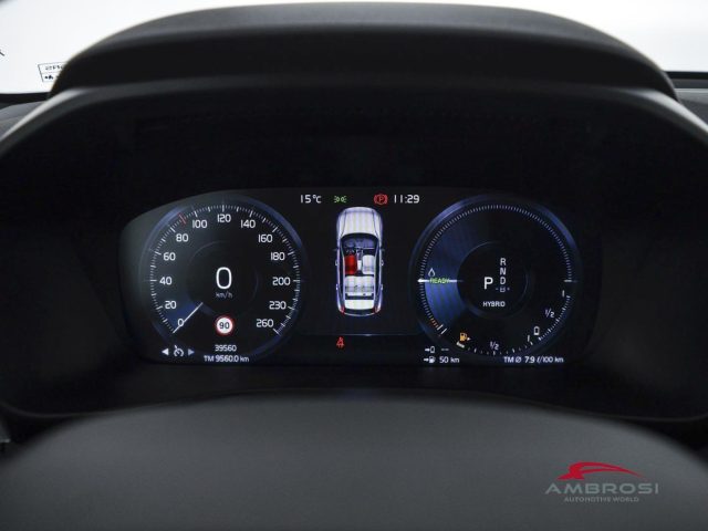 VOLVO XC40 usata 12
