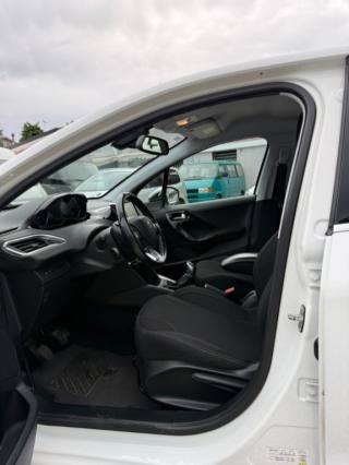 PEUGEOT 208 usata, con Servosterzo