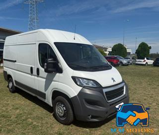 PEUGEOT Boxer usata, con Alzacristalli elettrici