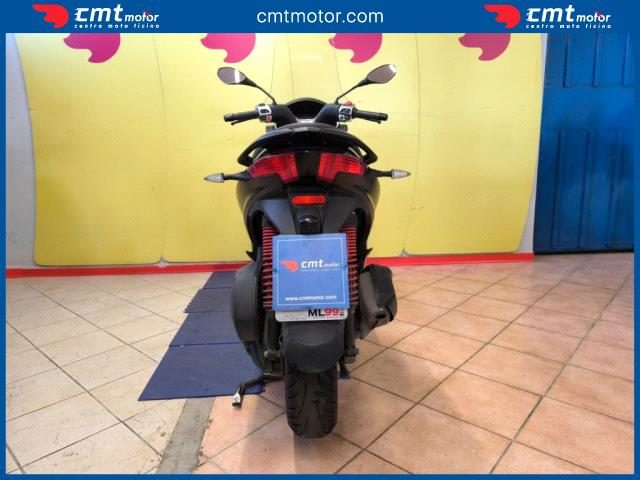 PIAGGIO MP3 usata 4