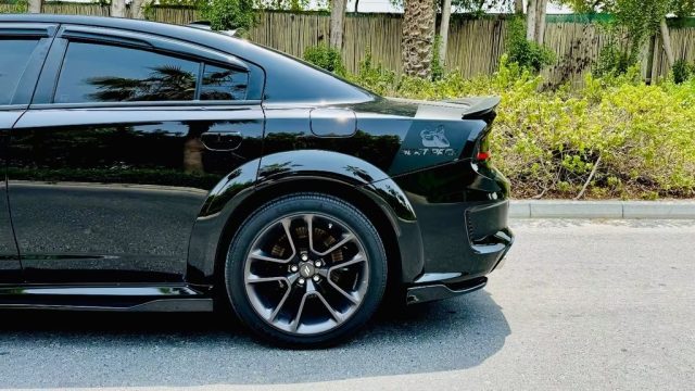 DODGE Charger usata, con Sensori di parcheggio posteriori