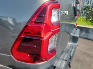 TOYOTA Hilux usata, con Autoradio digitale