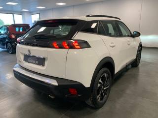 PEUGEOT 2008 usata, con Autoradio