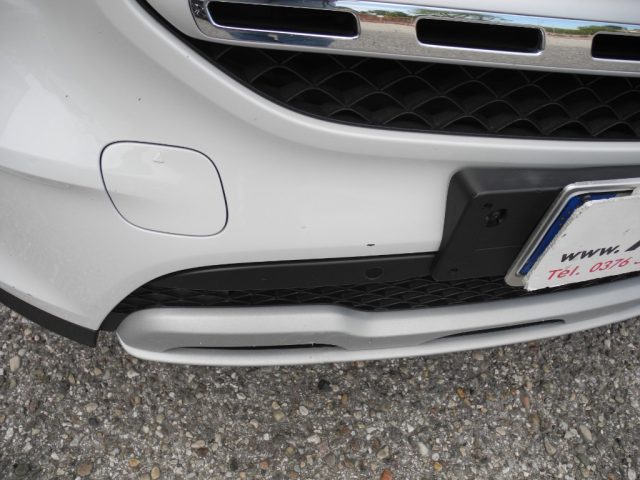 MERCEDES-BENZ GLB 200 usata 116