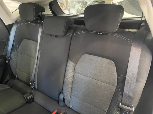 RENAULT Captur usata, con Bracciolo