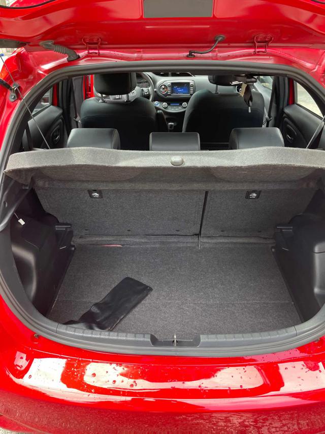 TOYOTA Yaris usata, con Cruise Control