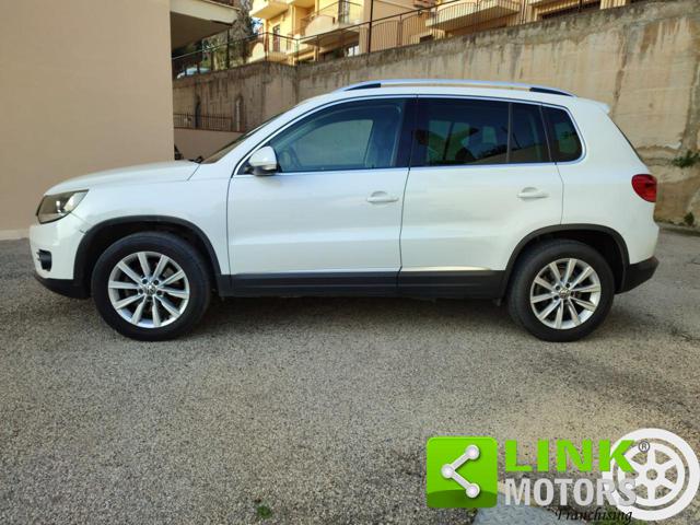 VOLKSWAGEN Tiguan usata, con Airbag laterali