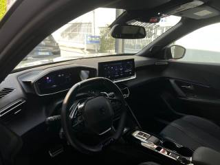 PEUGEOT 2008 usata, con Luci diurne
