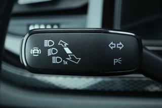 VOLKSWAGEN Taigo usata, con Luci diurne