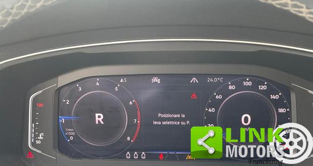 VOLKSWAGEN Tiguan usata, con Autoradio