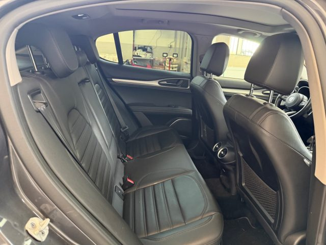 ALFA ROMEO Stelvio usata, con Regolazione elettrica sedili