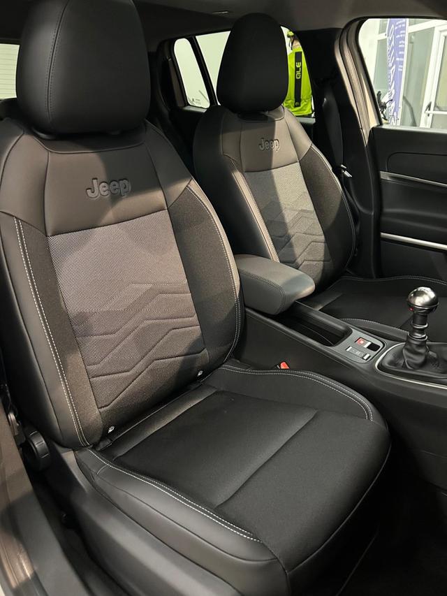 JEEP Avenger usata, con Controllo automatico clima