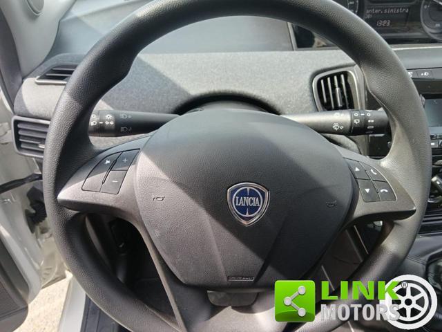 LANCIA Ypsilon usata, con Fendinebbia