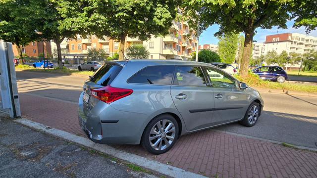 TOYOTA Auris Touring Sports usata, con Cerchi in lega
